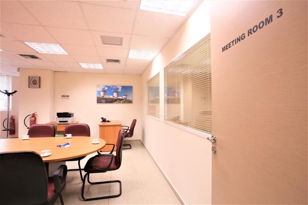Gk Airport Suites - Free Shuttle By Gk Properties Markópoulon Екстериор снимка