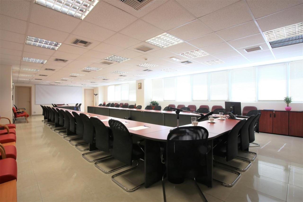 Gk Airport Suites - Free Shuttle By Gk Properties Markópoulon Екстериор снимка