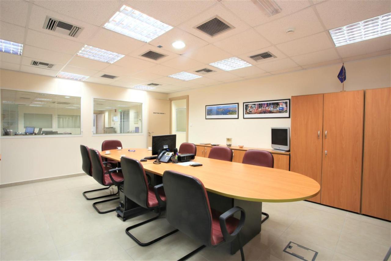 Gk Airport Suites - Free Shuttle By Gk Properties Markópoulon Екстериор снимка
