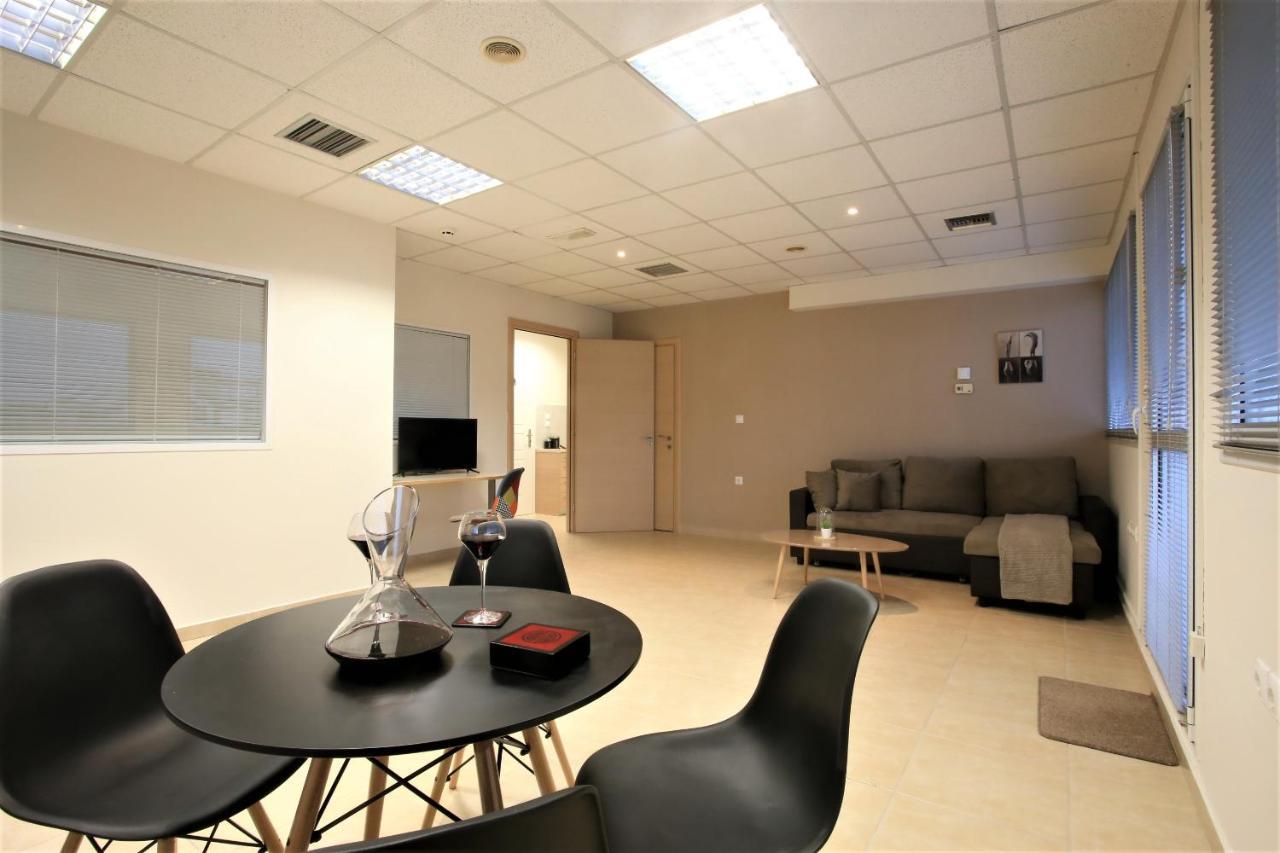 Gk Airport Suites - Free Shuttle By Gk Properties Markópoulon Екстериор снимка
