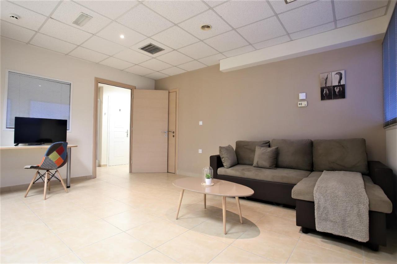 Gk Airport Suites - Free Shuttle By Gk Properties Markópoulon Екстериор снимка
